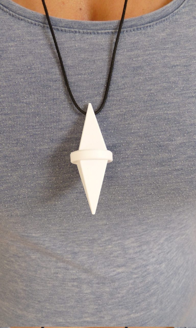 Meditationspyramide Goldener Schnitt Eine Pyramide zum hineinsitzen im Garten